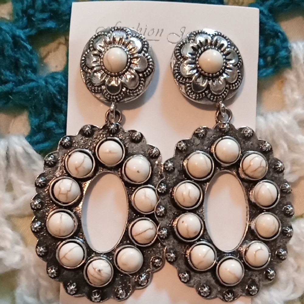 Southwest White Turquoise Dangle Earrings